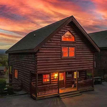 Вилла New Majestic 5 Star Amazing View, Pool, Hot Tub! Пиджен-Фордж Экстерьер фото